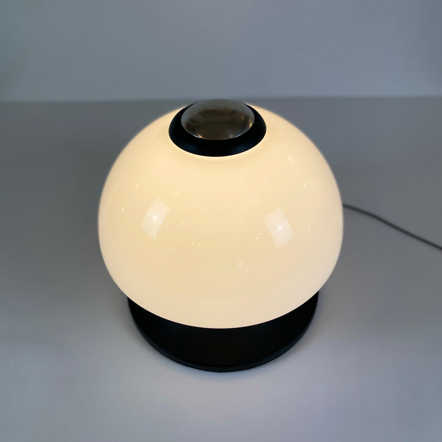 Table lamp in Murano glass attributed to  Albano Poli for Poliarte in the 1970's. / Lampe de table en verre de Murano attribuée à  Albano Poli pour Poliarte dans les années 1960.