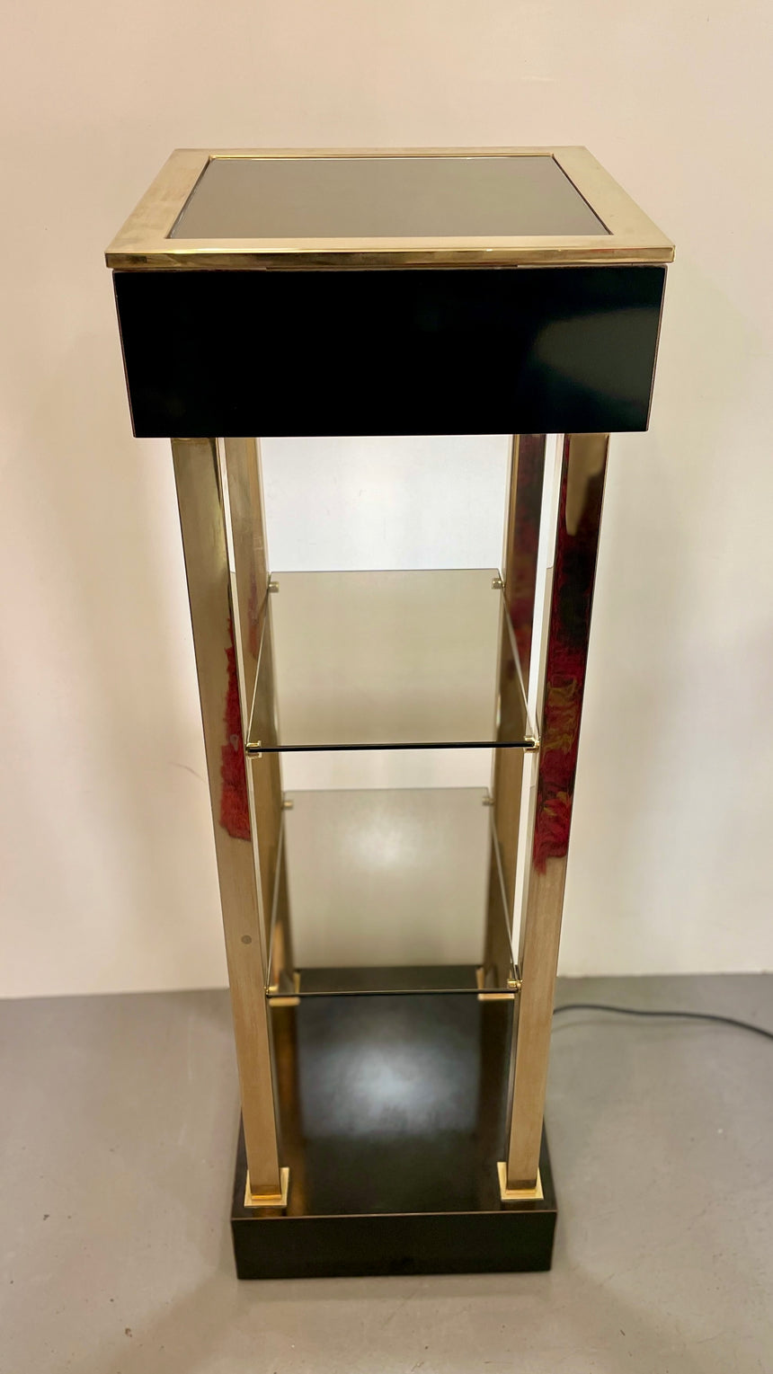 Belgo Chrom Illuminated Showcase in Gold-Plated from 1980'