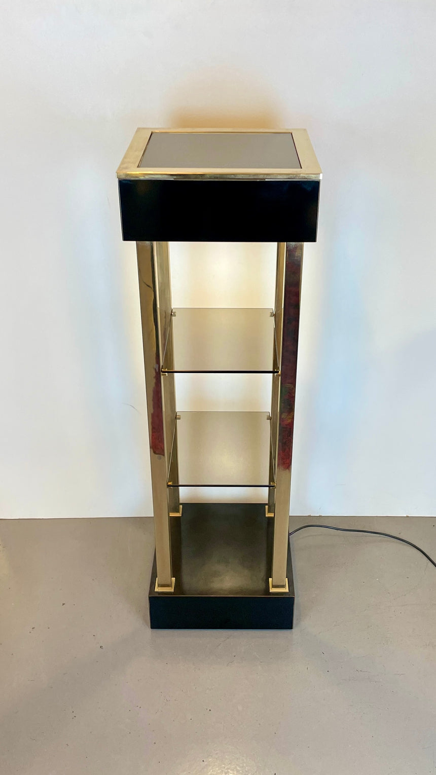 Belgo Chrom Illuminated Showcase in Gold-Plated from 1980'