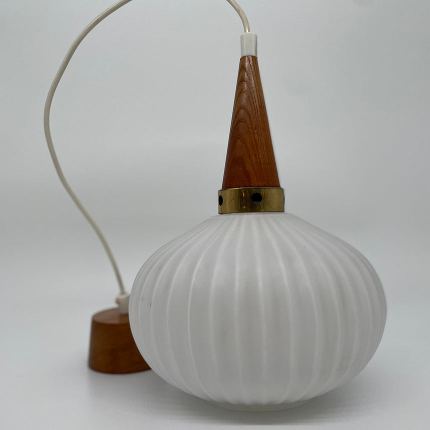 Table lamp in Murano glass attributed to  Albano Poli for Poliarte in the 1970's. / Lampe de table en verre de Murano attribuée à  Albano Poli pour Poliarte dans les années 1960.