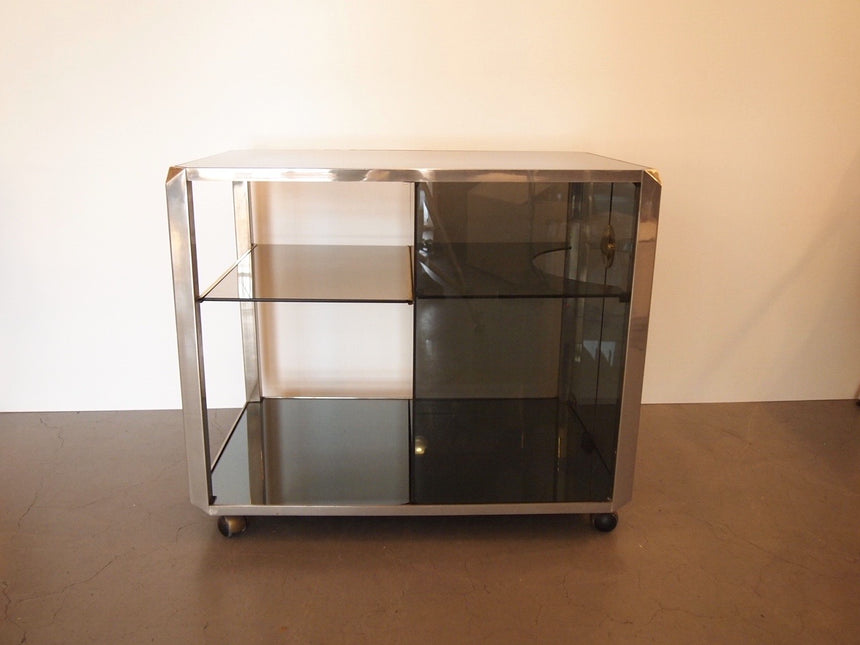 Bar cart designed by Willy Rizzo in 1970's.  /  Bar mobile créée par Willy Rizzo dans les années 70. 